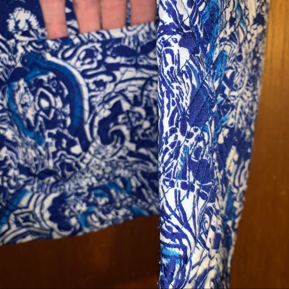 Women’s 0 (S / 4) CHICO’S Royal Blue White Paisley Light Spring Quilted Jacket - Picture 6 of 15